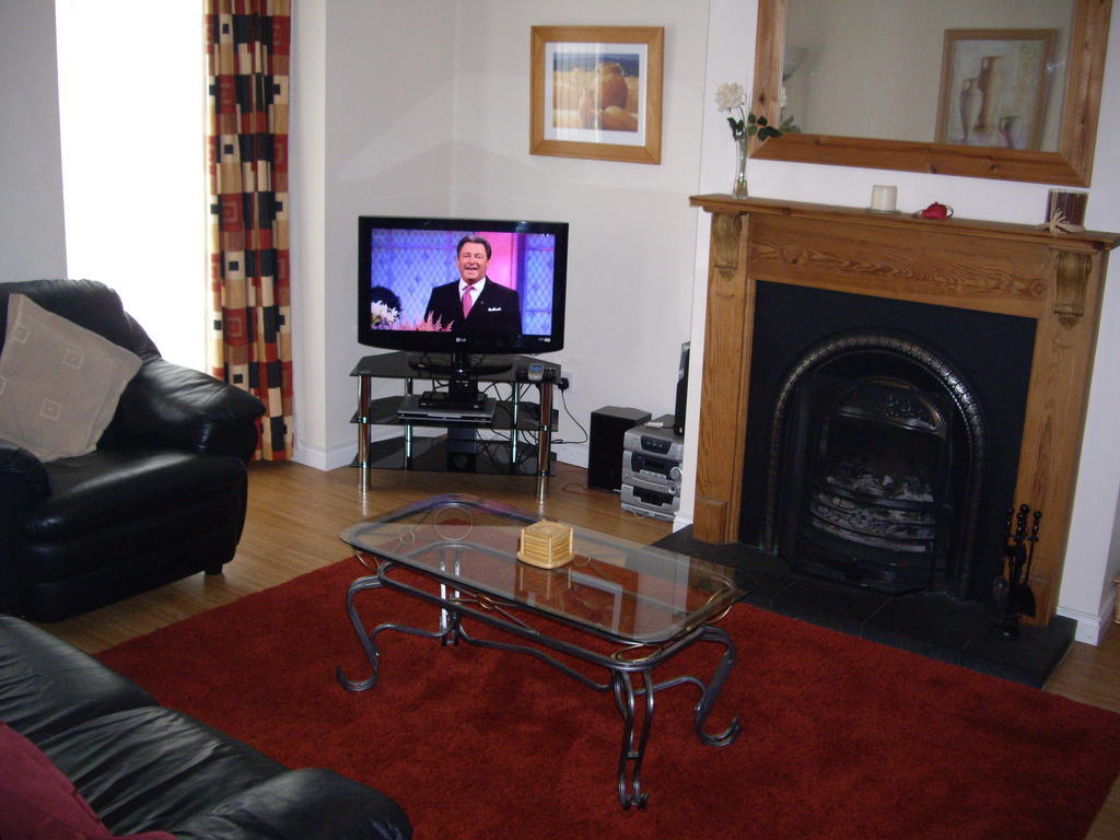 Causeway Holiday Homes Coleraine Room photo