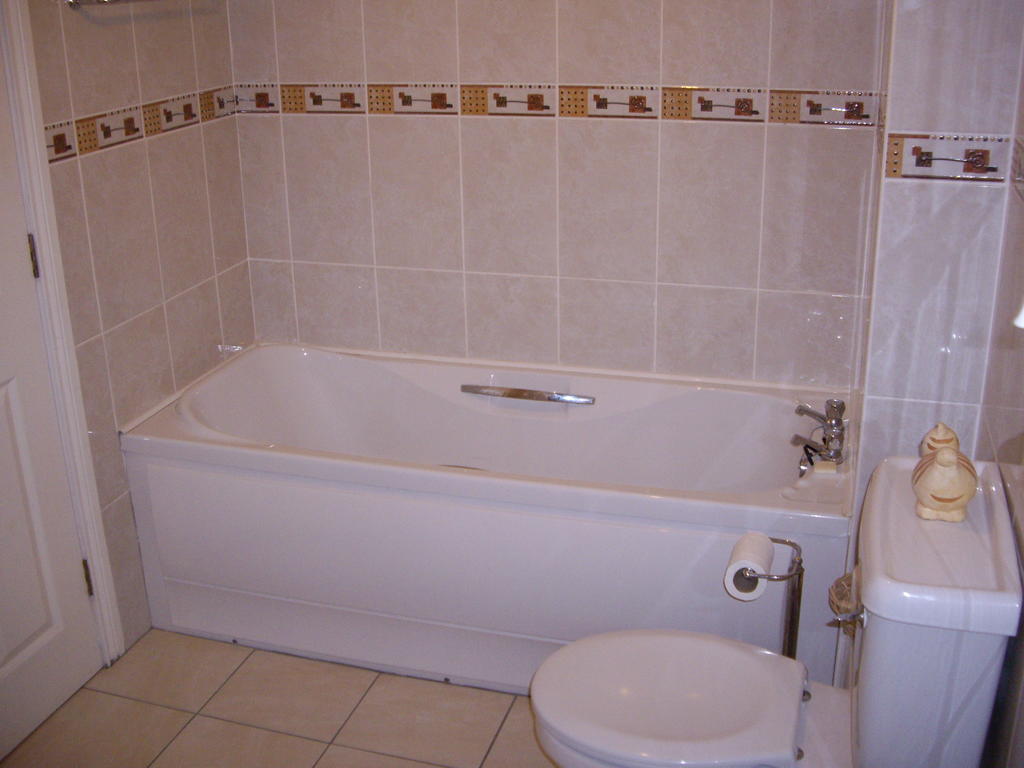 Causeway Holiday Homes Coleraine Room photo